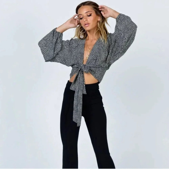 Princess Polly NEW MOOD TOP BLACK Sz 2 - Picture 3 of 15